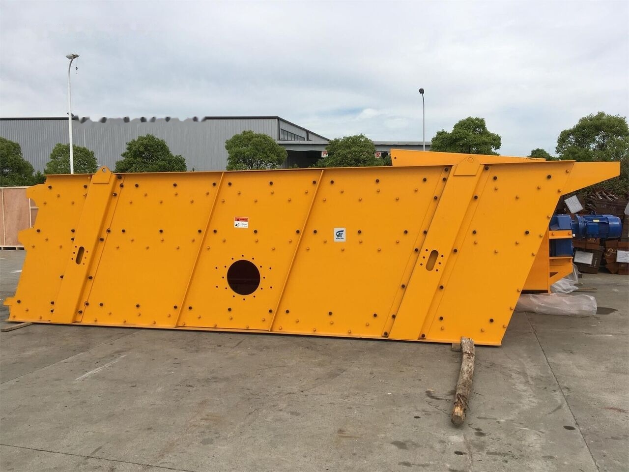 Kinglink 3YA2360 Triple decks Vibrating Screen | Silex - Screener: slika Kinglink 3YA2360 Triple decks Vibrating Screen | Silex - Screener Kinglink 3YA2360 Triple decks Vibrating Screen | Silex - Screener: slika Kinglink 3YA2360 Triple decks Vibrating Screen | Silex - Screener