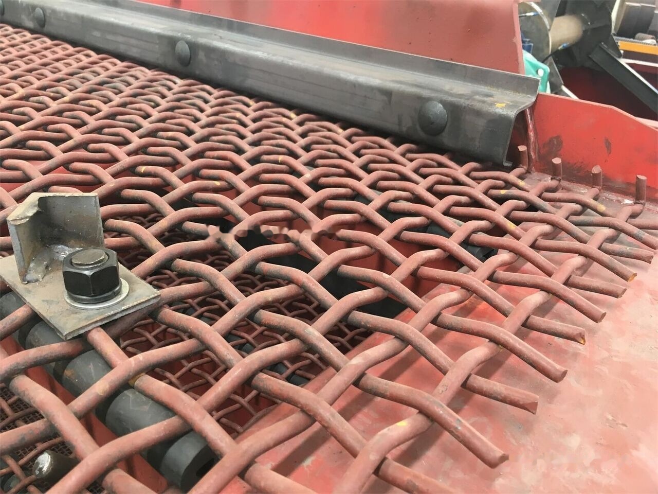 Kinglink 3YA2360 Triple decks Vibrating Screen | Silex - Screener: slika Kinglink 3YA2360 Triple decks Vibrating Screen | Silex - Screener Kinglink 3YA2360 Triple decks Vibrating Screen | Silex - Screener: slika Kinglink 3YA2360 Triple decks Vibrating Screen | Silex - Screener