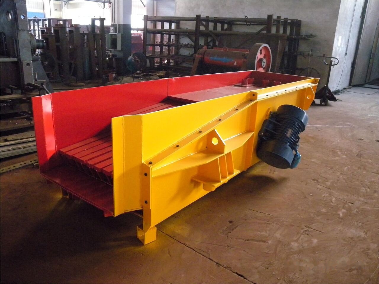 Kinglink GZD490x110 Vibrating Scalping Feeder | Scalper - Rudarski strojevi: slika Kinglink GZD490x110 Vibrating Scalping Feeder | Scalper - Rudarski strojevi Kinglink GZD490x110 Vibrating Scalping Feeder | Scalper - Rudarski strojevi: slika Kinglink GZD490x110 Vibrating Scalping Feeder | Scalper - Rudarski strojevi