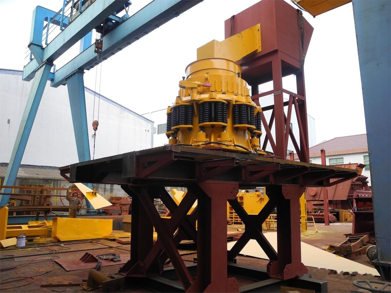 Kinglink KLC1000 100TPH Silex Stone Cone Crusher - Konusna drobilica: slika Kinglink KLC1000 100TPH Silex Stone Cone Crusher - Konusna drobilica Kinglink KLC1000 100TPH Silex Stone Cone Crusher - Konusna drobilica: slika Kinglink KLC1000 100TPH Silex Stone Cone Crusher - Konusna drobilica