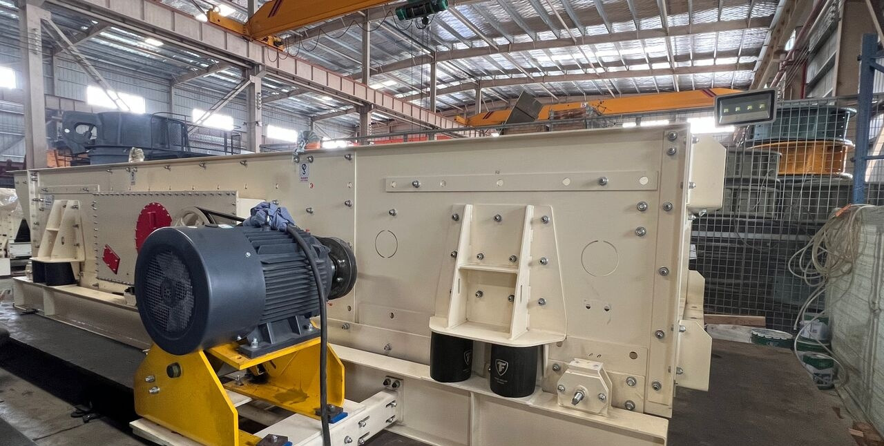 Kinglink New Horizontal Vibrating Screen - Screener: slika Kinglink New Horizontal Vibrating Screen - Screener Kinglink New Horizontal Vibrating Screen - Screener: slika Kinglink New Horizontal Vibrating Screen - Screener