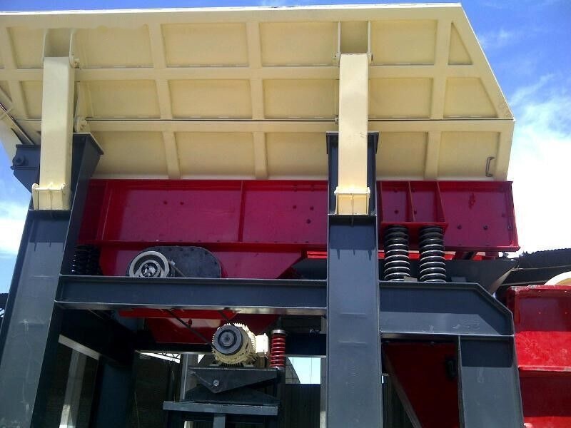 Kinglink Vibrating feeder ZSW380*96 - Rudarski strojevi: slika Kinglink Vibrating feeder ZSW380*96 - Rudarski strojevi Kinglink Vibrating feeder ZSW380*96 - Rudarski strojevi: slika Kinglink Vibrating feeder ZSW380*96 - Rudarski strojevi