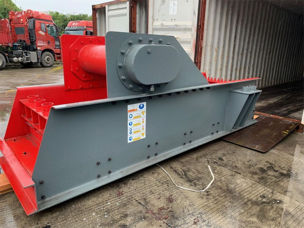 Kinglink ZSW380X96 Scalper Vibrating Feeder - Rudarski strojevi: slika Kinglink ZSW380X96 Scalper Vibrating Feeder - Rudarski strojevi Kinglink ZSW380X96 Scalper Vibrating Feeder - Rudarski strojevi: slika Kinglink ZSW380X96 Scalper Vibrating Feeder - Rudarski strojevi