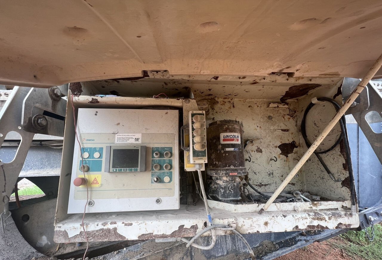 Metso Lokotrack LT106 Jaw Crusher - Mobilna drobilica: slika Metso Lokotrack LT106 Jaw Crusher - Mobilna drobilica Metso Lokotrack LT106 Jaw Crusher - Mobilna drobilica: slika Metso Lokotrack LT106 Jaw Crusher - Mobilna drobilica