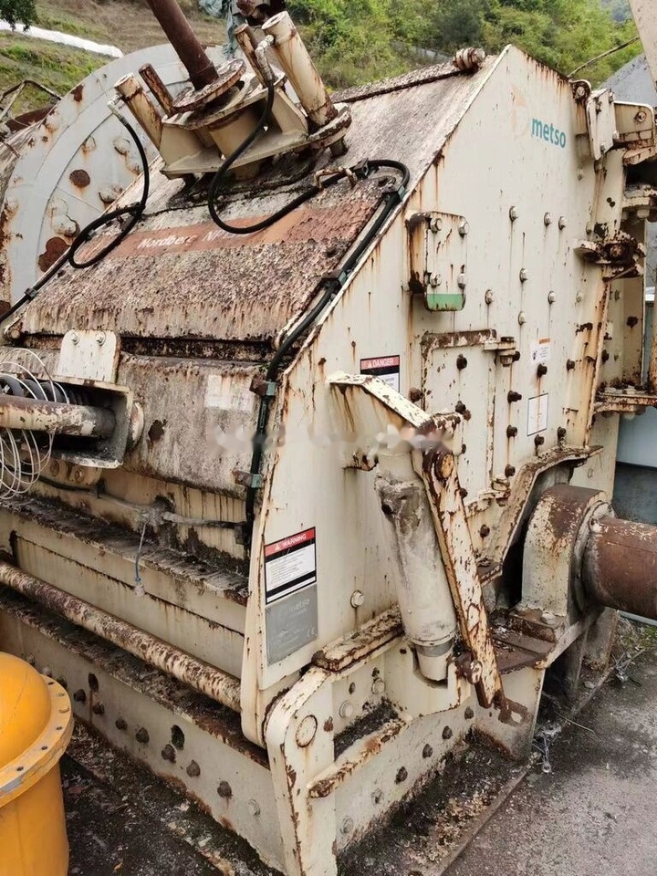 Metso NORDBERG NP1313 / NP1315 / NP1620 - Udarna drobilica: slika Metso NORDBERG NP1313 / NP1315 / NP1620 - Udarna drobilica Metso NORDBERG NP1313 / NP1315 / NP1620 - Udarna drobilica: slika Metso NORDBERG NP1313 / NP1315 / NP1620 - Udarna drobilica