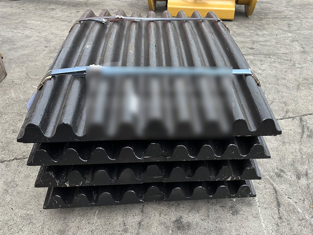 KINGLINK High Manganese Steel Movable Jaw Plates 17003347 for CT2036 Jaw Crusher - Rezervni dijelovi za Građevinski strojevi: slika KINGLINK High Manganese Steel Movable Jaw Plates 17003347 for CT2036 Jaw Crusher - Rezervni dijelovi za Građevinski strojevi KINGLINK High Manganese Steel Movable Jaw Plates 17003347 for CT2036 Jaw Crusher - Rezervni dijelovi za Građevinski strojevi: slika KINGLINK High Manganese Steel Movable Jaw Plates 17003347 for CT2036 Jaw Crusher - Rezervni dijelovi za Građevinski strojevi