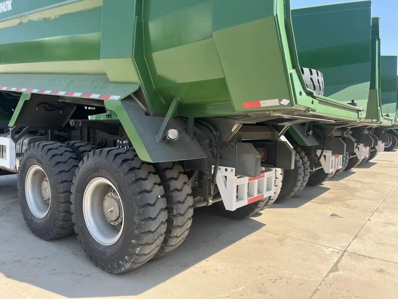 Sinotruk Howo ZZ5707S3840AJ - Kruti istovarivač/ Kamion za prijevoz kamenja: slika Sinotruk Howo ZZ5707S3840AJ - Kruti istovarivač/ Kamion za prijevoz kamenja Sinotruk Howo ZZ5707S3840AJ - Kruti istovarivač/ Kamion za prijevoz kamenja: slika Sinotruk Howo ZZ5707S3840AJ - Kruti istovarivač/ Kamion za prijevoz kamenja