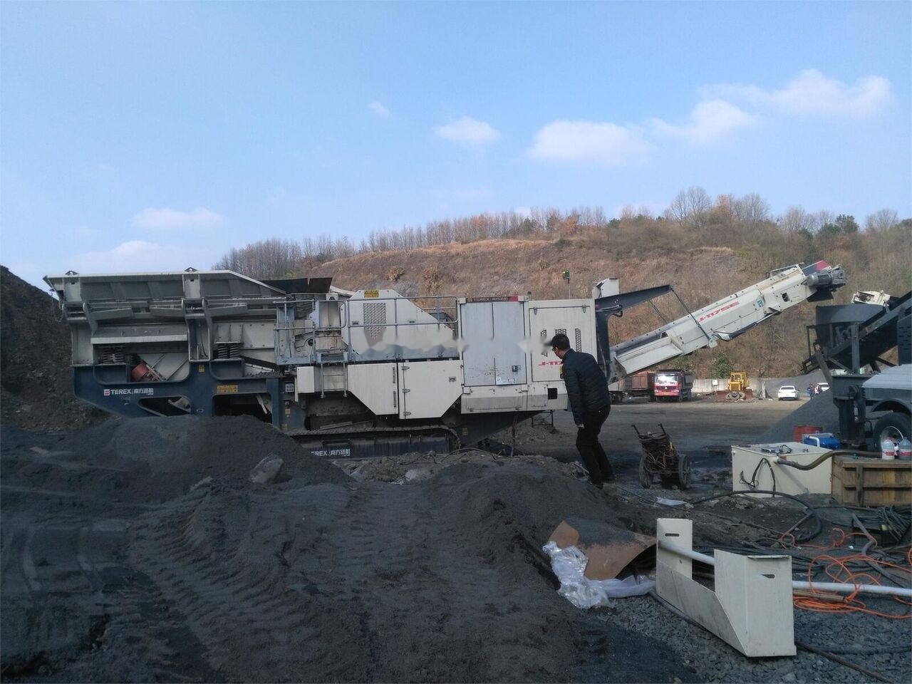 Terex J117SE - Mobilna drobilica: slika Terex J117SE - Mobilna drobilica Terex J117SE - Mobilna drobilica: slika Terex J117SE - Mobilna drobilica