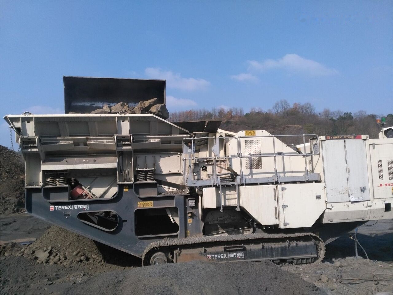 Terex J117SE - Mobilna drobilica: slika Terex J117SE - Mobilna drobilica Terex J117SE - Mobilna drobilica: slika Terex J117SE - Mobilna drobilica
