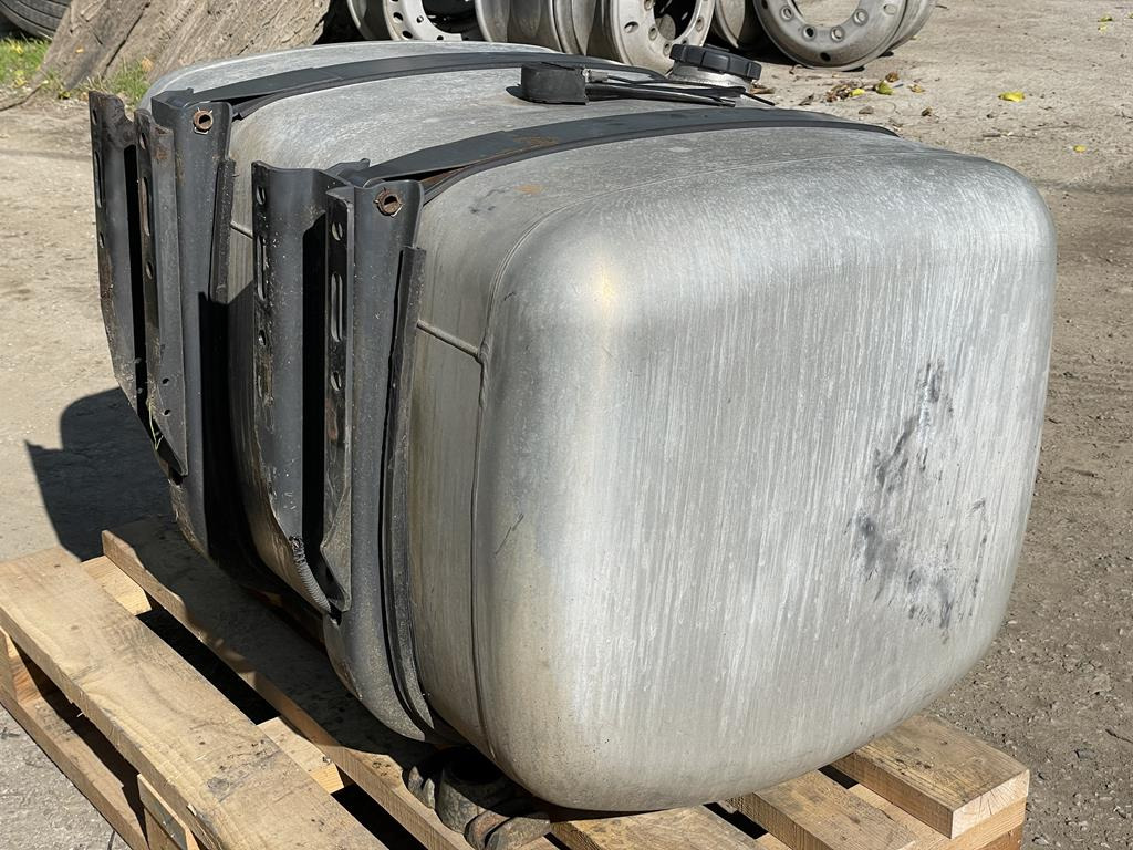 ALUMINUM - 480 L - Spremnik goriva za Kamion: slika ALUMINUM - 480 L - Spremnik goriva za Kamion ALUMINUM - 480 L - Spremnik goriva za Kamion: slika ALUMINUM - 480 L - Spremnik goriva za Kamion