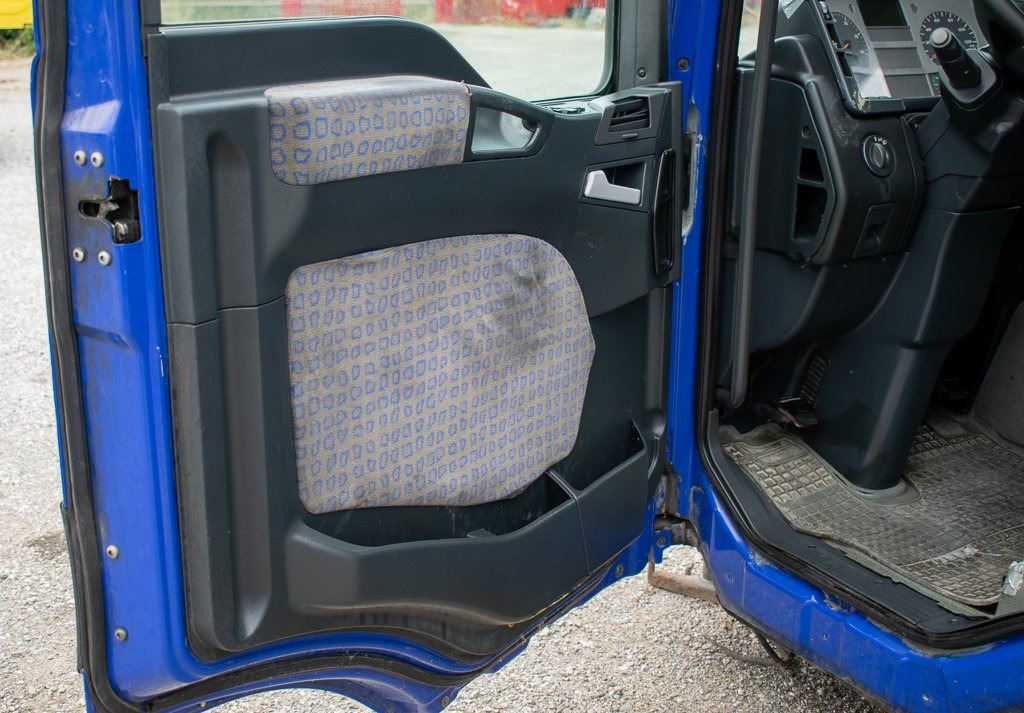MAN TGA DOOR TRIM LEFT - DRIVER'S - Vrata i dijelovi za Kamion: slika MAN TGA DOOR TRIM LEFT - DRIVER'S - Vrata i dijelovi za Kamion MAN TGA DOOR TRIM LEFT - DRIVER'S - Vrata i dijelovi za Kamion: slika MAN TGA DOOR TRIM LEFT - DRIVER'S - Vrata i dijelovi za Kamion