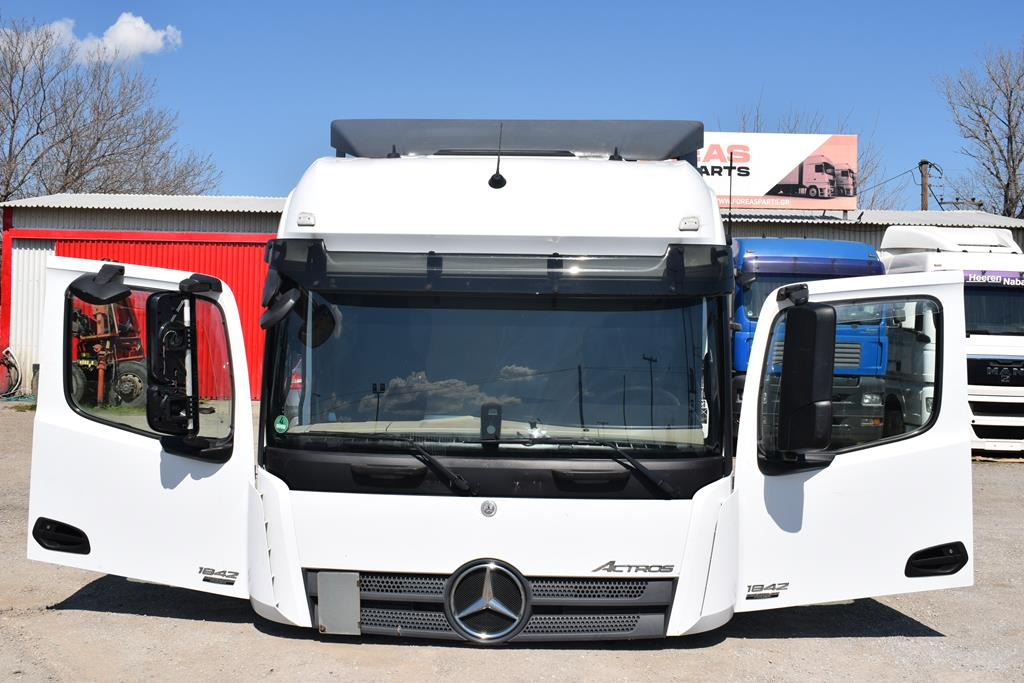 MERCEDES-BENZ ACTROS MP 4 (BIG SPACE) - Kabina za Kamion: slika MERCEDES-BENZ ACTROS MP 4 (BIG SPACE) - Kabina za Kamion MERCEDES-BENZ ACTROS MP 4 (BIG SPACE) - Kabina za Kamion: slika MERCEDES-BENZ ACTROS MP 4 (BIG SPACE) - Kabina za Kamion