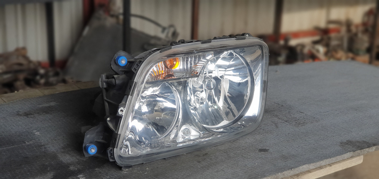 MERCEDES-BENZ ACTROS MP III - DRIVER - Prednja svjetla za Kamion: slika MERCEDES-BENZ ACTROS MP III - DRIVER - Prednja svjetla za Kamion MERCEDES-BENZ ACTROS MP III - DRIVER - Prednja svjetla za Kamion: slika MERCEDES-BENZ ACTROS MP III - DRIVER - Prednja svjetla za Kamion