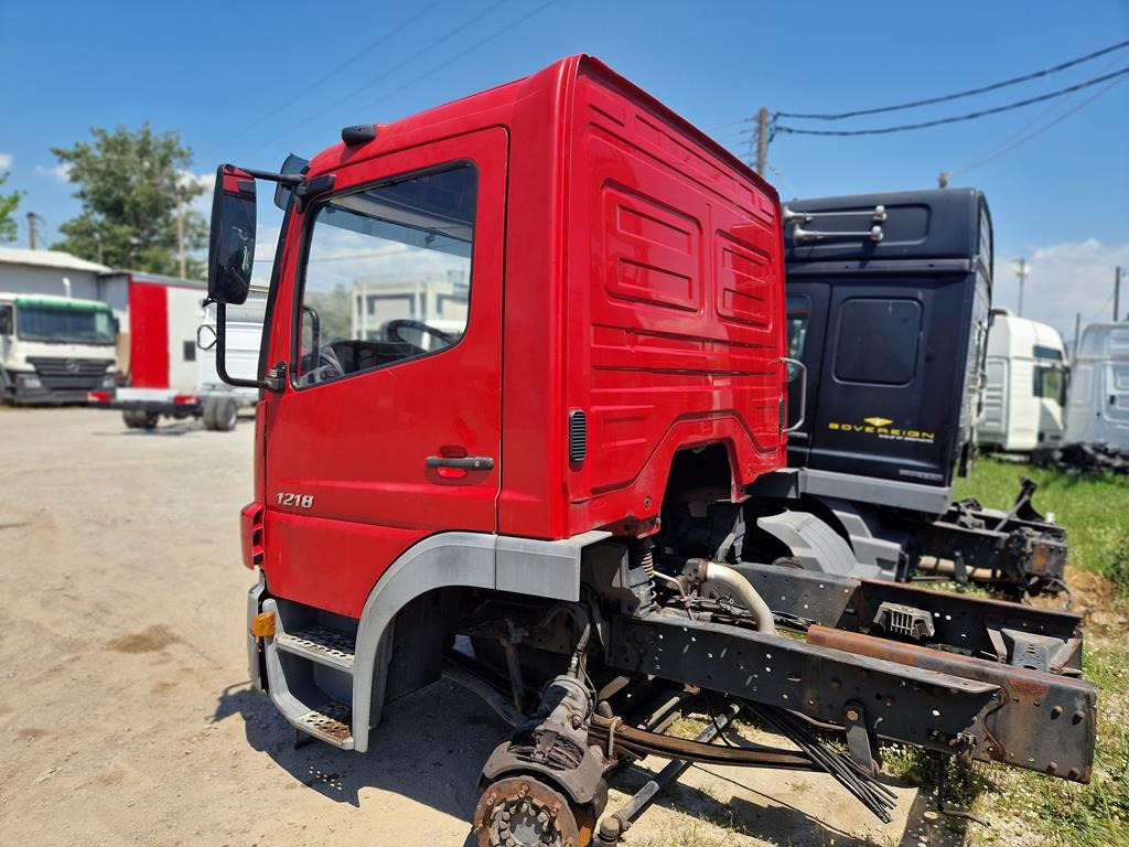 MERCEDES-BENZ ATEGO 2 1218 - Kabina za Kamion: slika MERCEDES-BENZ ATEGO 2 1218 - Kabina za Kamion MERCEDES-BENZ ATEGO 2 1218 - Kabina za Kamion: slika MERCEDES-BENZ ATEGO 2 1218 - Kabina za Kamion