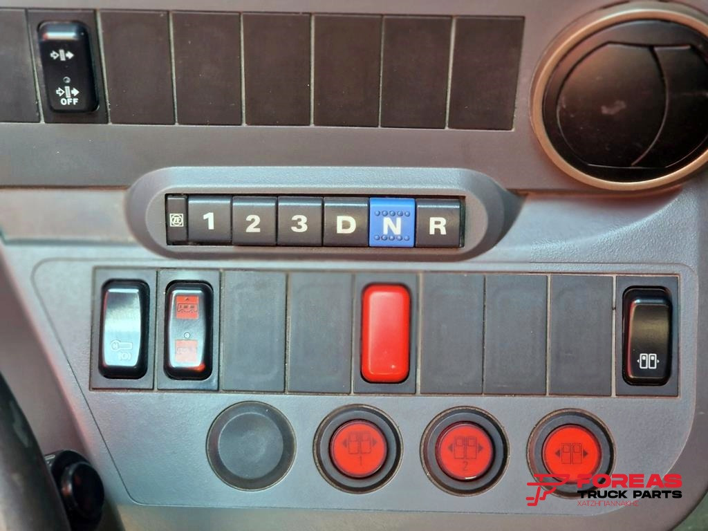 MERCEDES-BENZ CITARO - Ploča s instrumentima za Autobus: slika MERCEDES-BENZ CITARO - Ploča s instrumentima za Autobus MERCEDES-BENZ CITARO - Ploča s instrumentima za Autobus: slika MERCEDES-BENZ CITARO - Ploča s instrumentima za Autobus