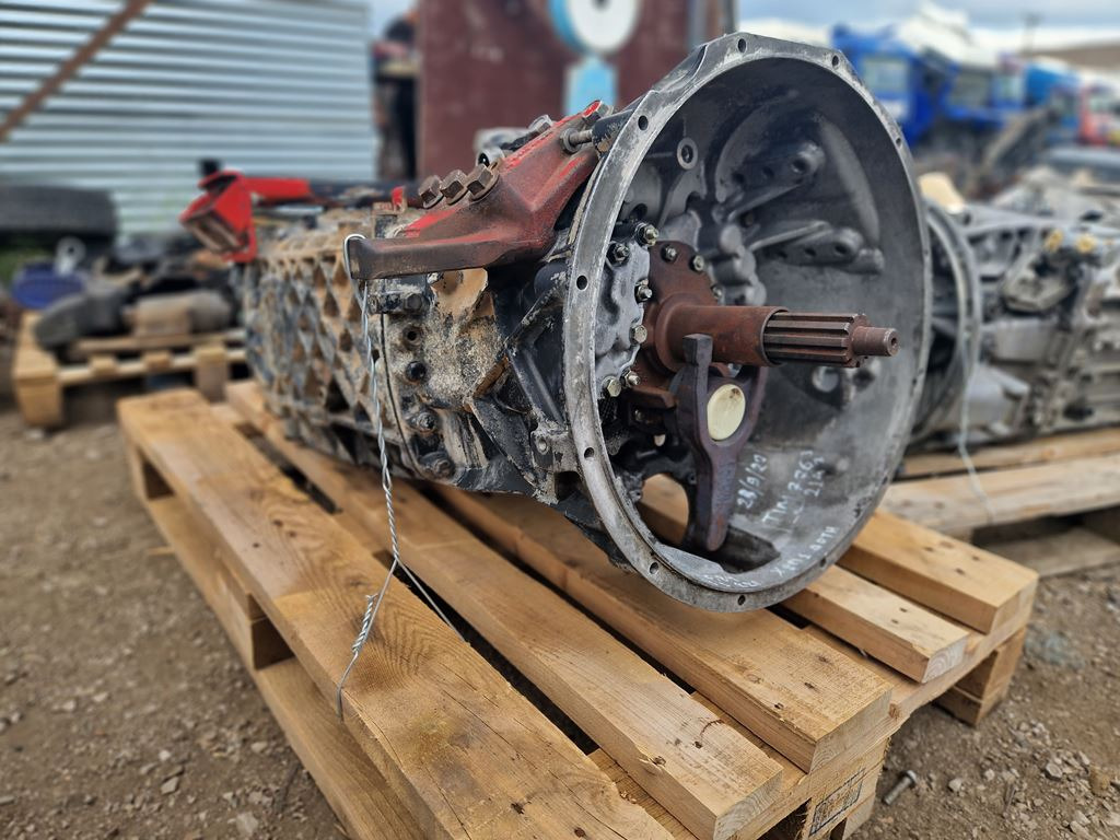 ZF 16 S 221 FOR MAN - ACCELERATED - REFURBISHED - Mjenjač za Kamion: slika ZF 16 S 221 FOR MAN - ACCELERATED - REFURBISHED - Mjenjač za Kamion ZF 16 S 221 FOR MAN - ACCELERATED - REFURBISHED - Mjenjač za Kamion: slika ZF 16 S 221 FOR MAN - ACCELERATED - REFURBISHED - Mjenjač za Kamion