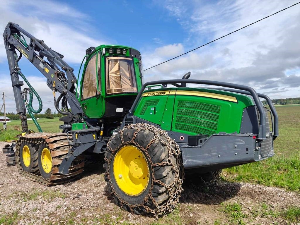 John Deere 1170 G - Kombajn za šumarstvo: slika John Deere 1170 G - Kombajn za šumarstvo John Deere 1170 G - Kombajn za šumarstvo: slika John Deere 1170 G - Kombajn za šumarstvo