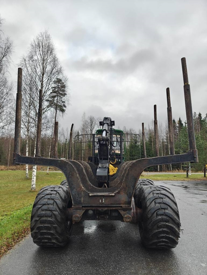 John Deere 1210 E - Forvarder: slika John Deere 1210 E - Forvarder John Deere 1210 E - Forvarder: slika John Deere 1210 E - Forvarder