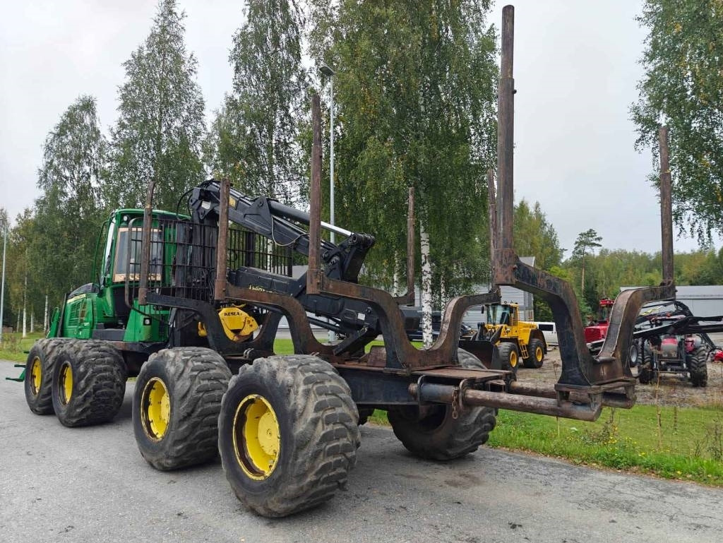 John Deere 1210 E - Kombajn za šumarstvo: slika John Deere 1210 E - Kombajn za šumarstvo John Deere 1210 E - Kombajn za šumarstvo: slika John Deere 1210 E - Kombajn za šumarstvo