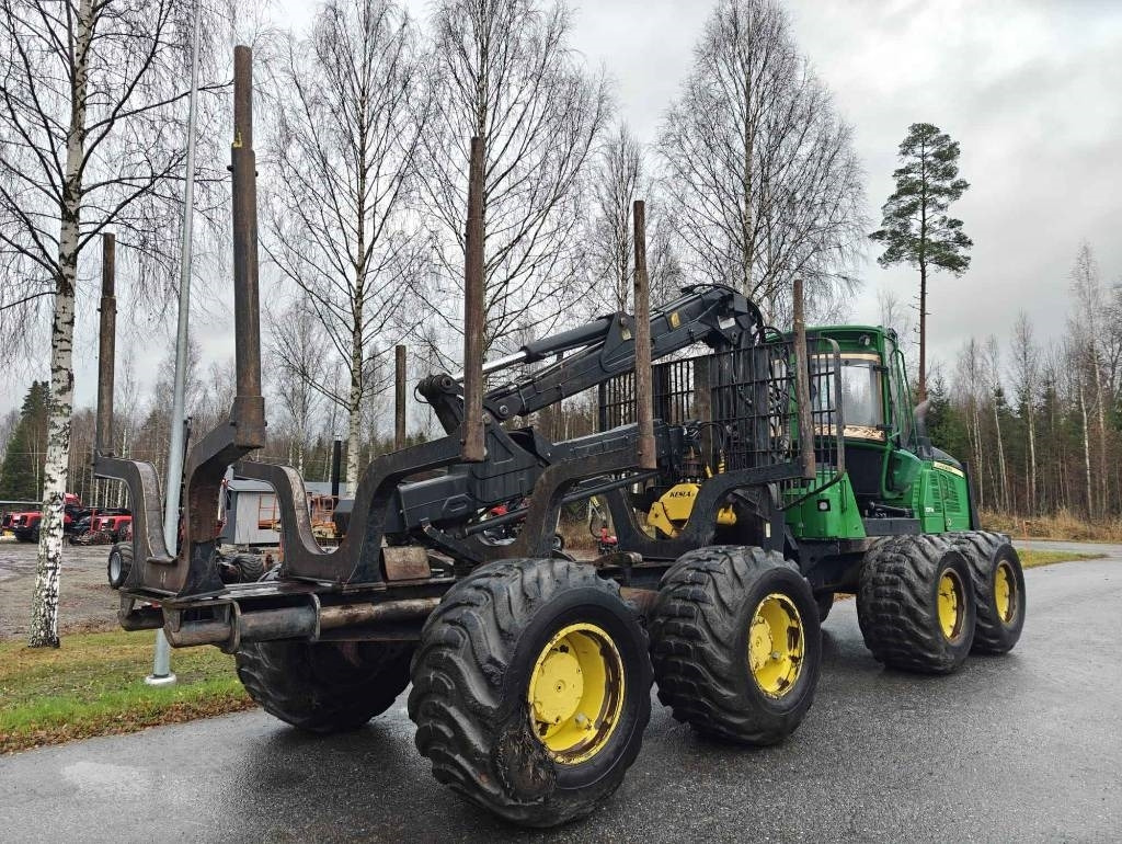 John Deere 1210 E - Forvarder: slika John Deere 1210 E - Forvarder John Deere 1210 E - Forvarder: slika John Deere 1210 E - Forvarder