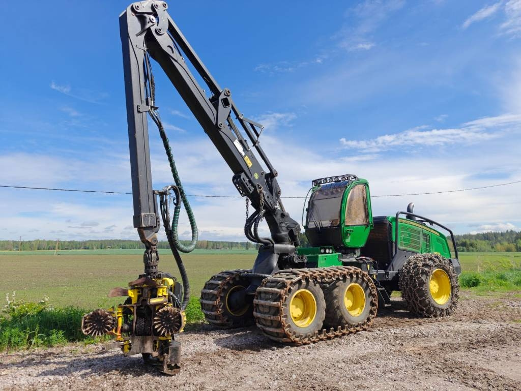 John Deere 1270 G - Kombajn za šumarstvo: slika John Deere 1270 G - Kombajn za šumarstvo John Deere 1270 G - Kombajn za šumarstvo: slika John Deere 1270 G - Kombajn za šumarstvo