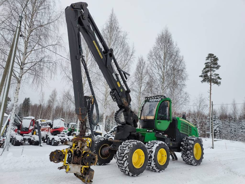 John Deere 1270 G - Kombajn za šumarstvo: slika John Deere 1270 G - Kombajn za šumarstvo John Deere 1270 G - Kombajn za šumarstvo: slika John Deere 1270 G - Kombajn za šumarstvo
