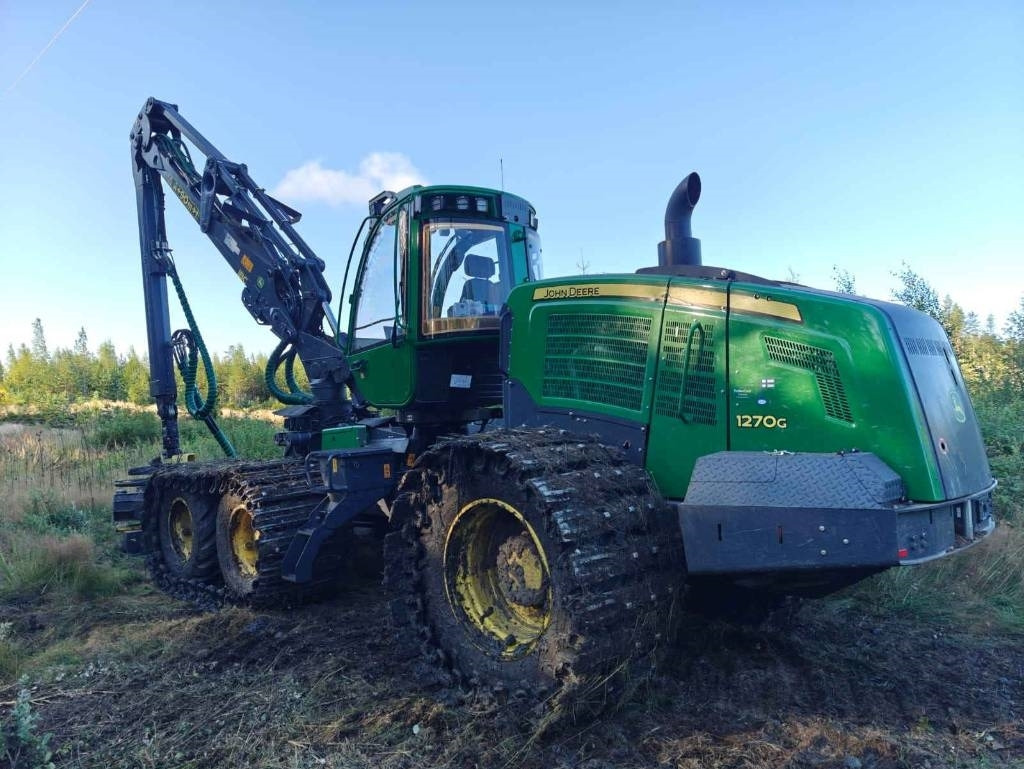 John Deere 1270 G - Kombajn za šumarstvo: slika John Deere 1270 G - Kombajn za šumarstvo John Deere 1270 G - Kombajn za šumarstvo: slika John Deere 1270 G - Kombajn za šumarstvo