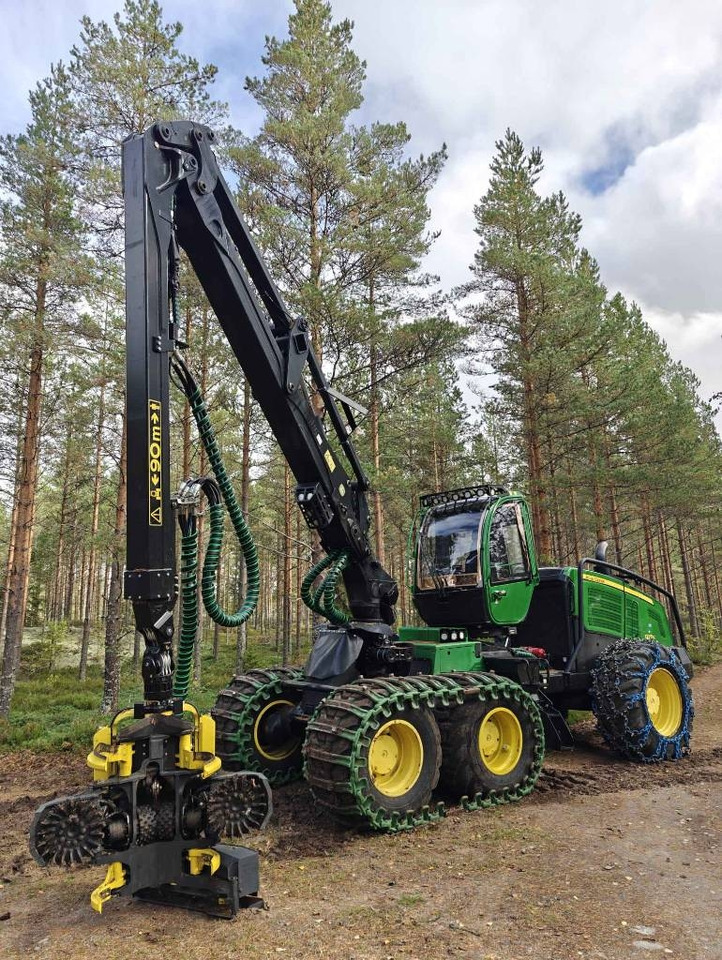 John Deere 1270 G - Kombajn za šumarstvo: slika John Deere 1270 G - Kombajn za šumarstvo John Deere 1270 G - Kombajn za šumarstvo: slika John Deere 1270 G - Kombajn za šumarstvo