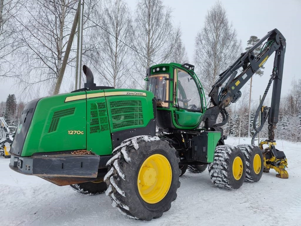 John Deere 1270 G - Kombajn za šumarstvo: slika John Deere 1270 G - Kombajn za šumarstvo John Deere 1270 G - Kombajn za šumarstvo: slika John Deere 1270 G - Kombajn za šumarstvo