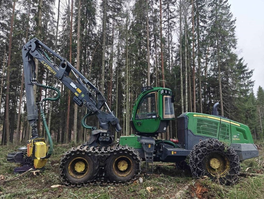 John Deere 1270 G - Kombajn za šumarstvo: slika John Deere 1270 G - Kombajn za šumarstvo John Deere 1270 G - Kombajn za šumarstvo: slika John Deere 1270 G - Kombajn za šumarstvo