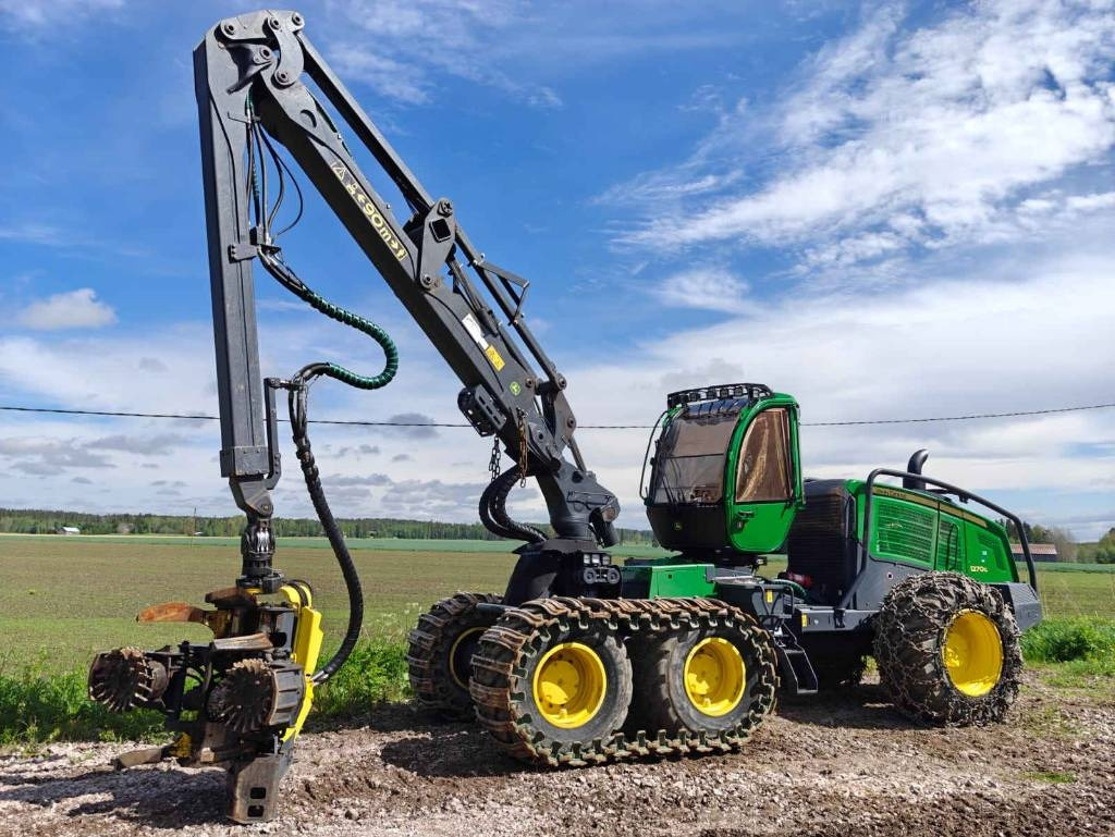 John Deere 1270 G - Kombajn za šumarstvo: slika John Deere 1270 G - Kombajn za šumarstvo John Deere 1270 G - Kombajn za šumarstvo: slika John Deere 1270 G - Kombajn za šumarstvo