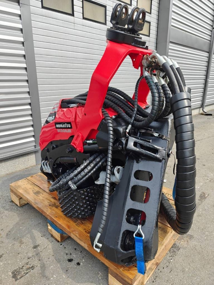 Komatsu 370.2 - Šumarski stroj za krčenje: slika Komatsu 370.2 - Šumarski stroj za krčenje Komatsu 370.2 - Šumarski stroj za krčenje: slika Komatsu 370.2 - Šumarski stroj za krčenje