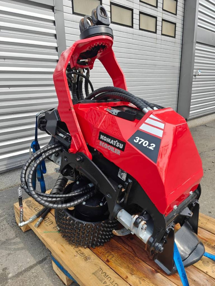 Komatsu 370.2 - Šumarski stroj za krčenje: slika Komatsu 370.2 - Šumarski stroj za krčenje Komatsu 370.2 - Šumarski stroj za krčenje: slika Komatsu 370.2 - Šumarski stroj za krčenje