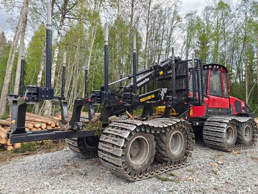 Komatsu 855 - Forvarder: slika Komatsu 855 - Forvarder Komatsu 855 - Forvarder: slika Komatsu 855 - Forvarder