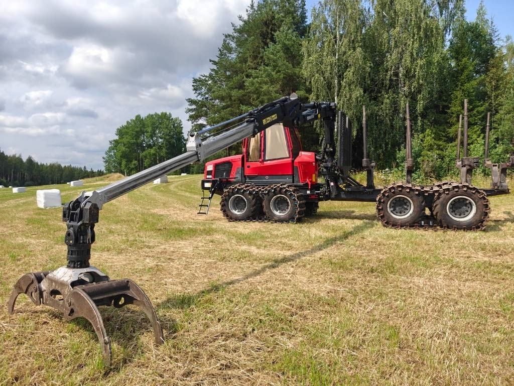 Forvarder Komatsu 855: slika Forvarder Komatsu 855 Forvarder Komatsu 855: slika Forvarder Komatsu 855