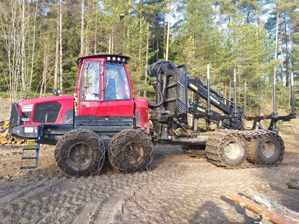 Komatsu 855 - Forvarder: slika Komatsu 855 - Forvarder Komatsu 855 - Forvarder: slika Komatsu 855 - Forvarder