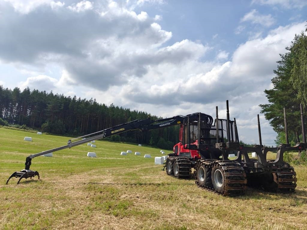 Forvarder Komatsu 855: slika Forvarder Komatsu 855 Forvarder Komatsu 855: slika Forvarder Komatsu 855