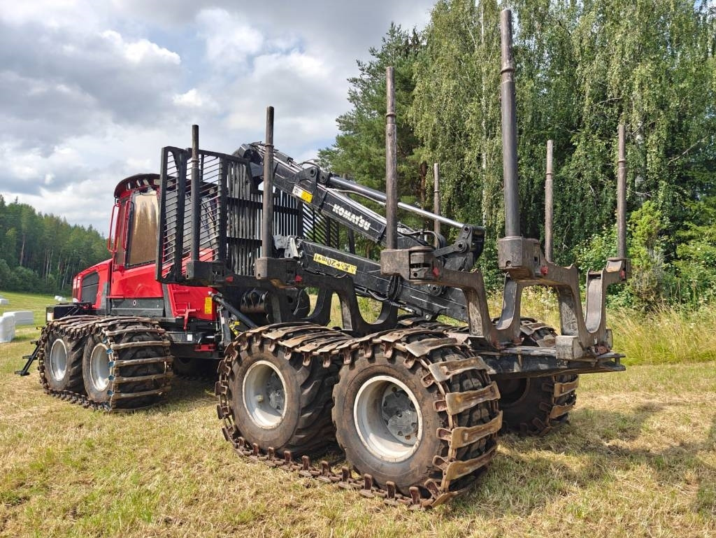 Komatsu 855 - Forvarder: slika Komatsu 855 - Forvarder Komatsu 855 - Forvarder: slika Komatsu 855 - Forvarder