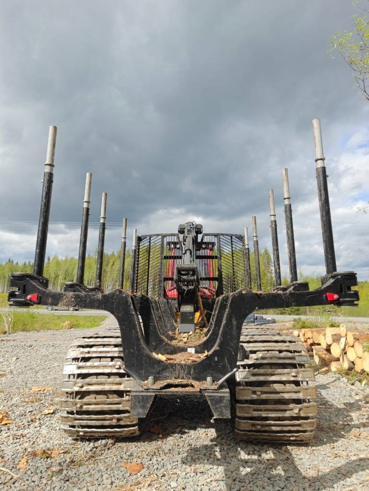 Komatsu 855 - Forvarder: slika Komatsu 855 - Forvarder Komatsu 855 - Forvarder: slika Komatsu 855 - Forvarder