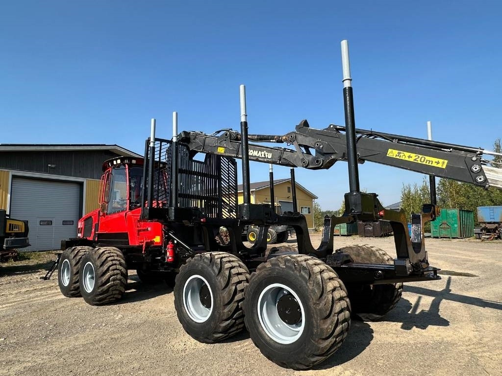 Komatsu 875 - Forvarder: slika Komatsu 875 - Forvarder Komatsu 875 - Forvarder: slika Komatsu 875 - Forvarder