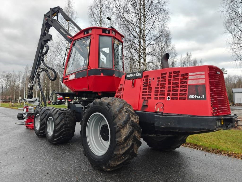 Komatsu 901 TX.1 - Kombajn za šumarstvo: slika Komatsu 901 TX.1 - Kombajn za šumarstvo Komatsu 901 TX.1 - Kombajn za šumarstvo: slika Komatsu 901 TX.1 - Kombajn za šumarstvo