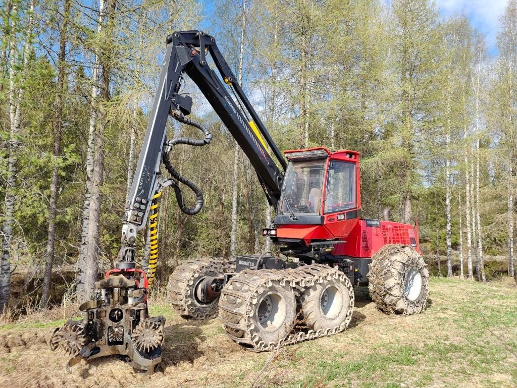 Komatsu 901 TX.1 - Kombajn za šumarstvo: slika Komatsu 901 TX.1 - Kombajn za šumarstvo Komatsu 901 TX.1 - Kombajn za šumarstvo: slika Komatsu 901 TX.1 - Kombajn za šumarstvo