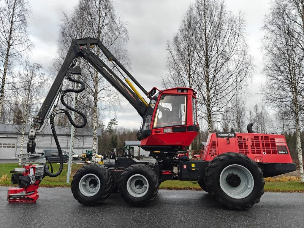 Komatsu 901 TX.1 - Kombajn za šumarstvo: slika Komatsu 901 TX.1 - Kombajn za šumarstvo Komatsu 901 TX.1 - Kombajn za šumarstvo: slika Komatsu 901 TX.1 - Kombajn za šumarstvo