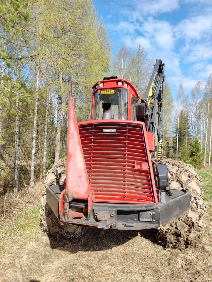 Komatsu 901 TX.1 - Kombajn za šumarstvo: slika Komatsu 901 TX.1 - Kombajn za šumarstvo Komatsu 901 TX.1 - Kombajn za šumarstvo: slika Komatsu 901 TX.1 - Kombajn za šumarstvo
