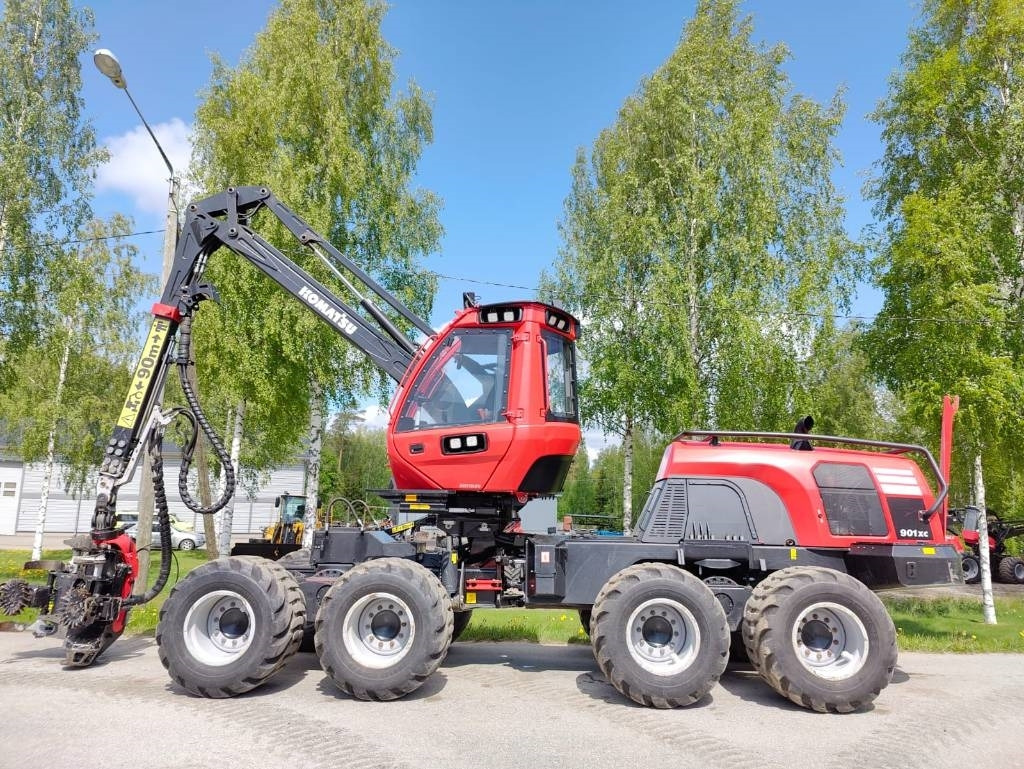 Komatsu 901 XC - Kombajn za šumarstvo: slika Komatsu 901 XC - Kombajn za šumarstvo Komatsu 901 XC - Kombajn za šumarstvo: slika Komatsu 901 XC - Kombajn za šumarstvo