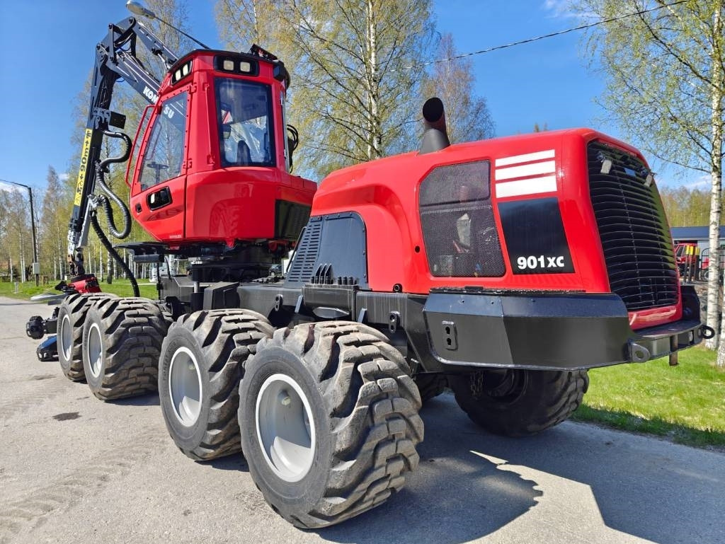 Komatsu 901 XC - Kombajn za šumarstvo: slika Komatsu 901 XC - Kombajn za šumarstvo Komatsu 901 XC - Kombajn za šumarstvo: slika Komatsu 901 XC - Kombajn za šumarstvo