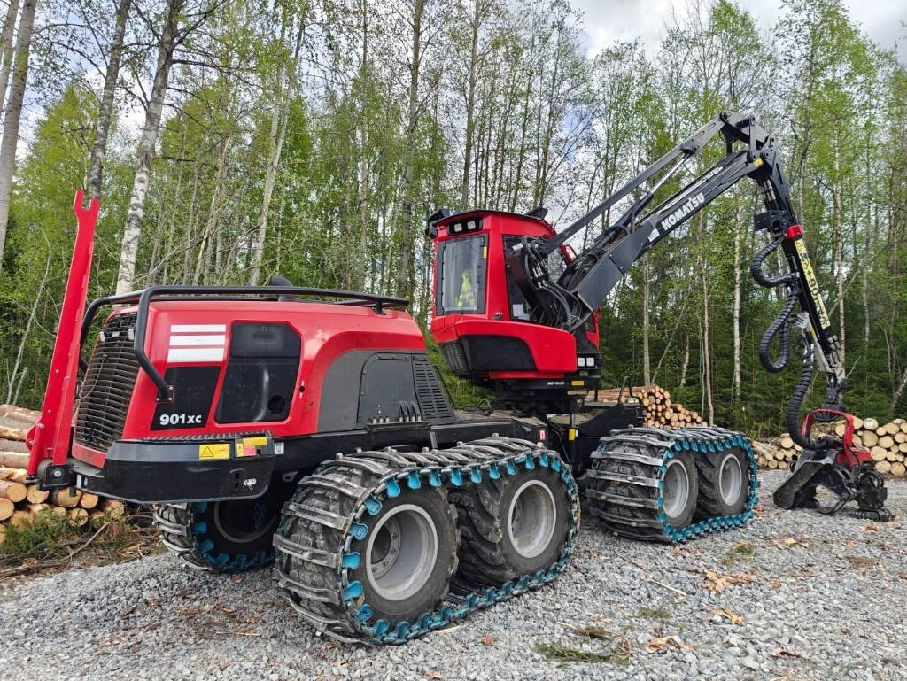 Komatsu 901 XC - Kombajn za šumarstvo: slika Komatsu 901 XC - Kombajn za šumarstvo Komatsu 901 XC - Kombajn za šumarstvo: slika Komatsu 901 XC - Kombajn za šumarstvo