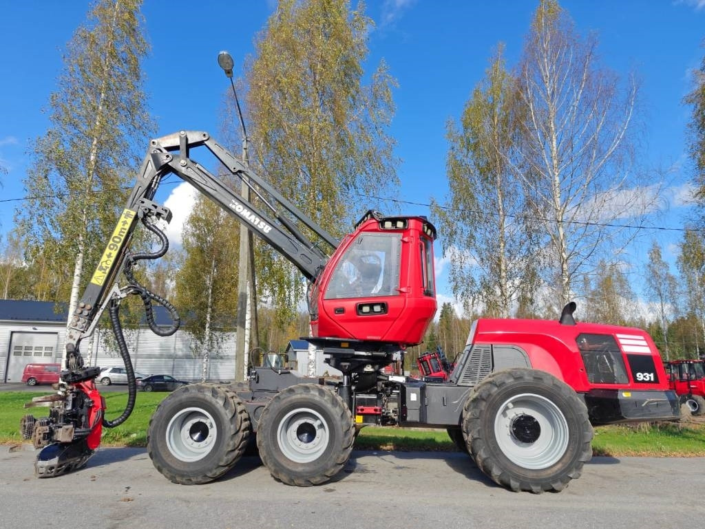 Komatsu 931 - Kombajn za šumarstvo: slika Komatsu 931 - Kombajn za šumarstvo Komatsu 931 - Kombajn za šumarstvo: slika Komatsu 931 - Kombajn za šumarstvo