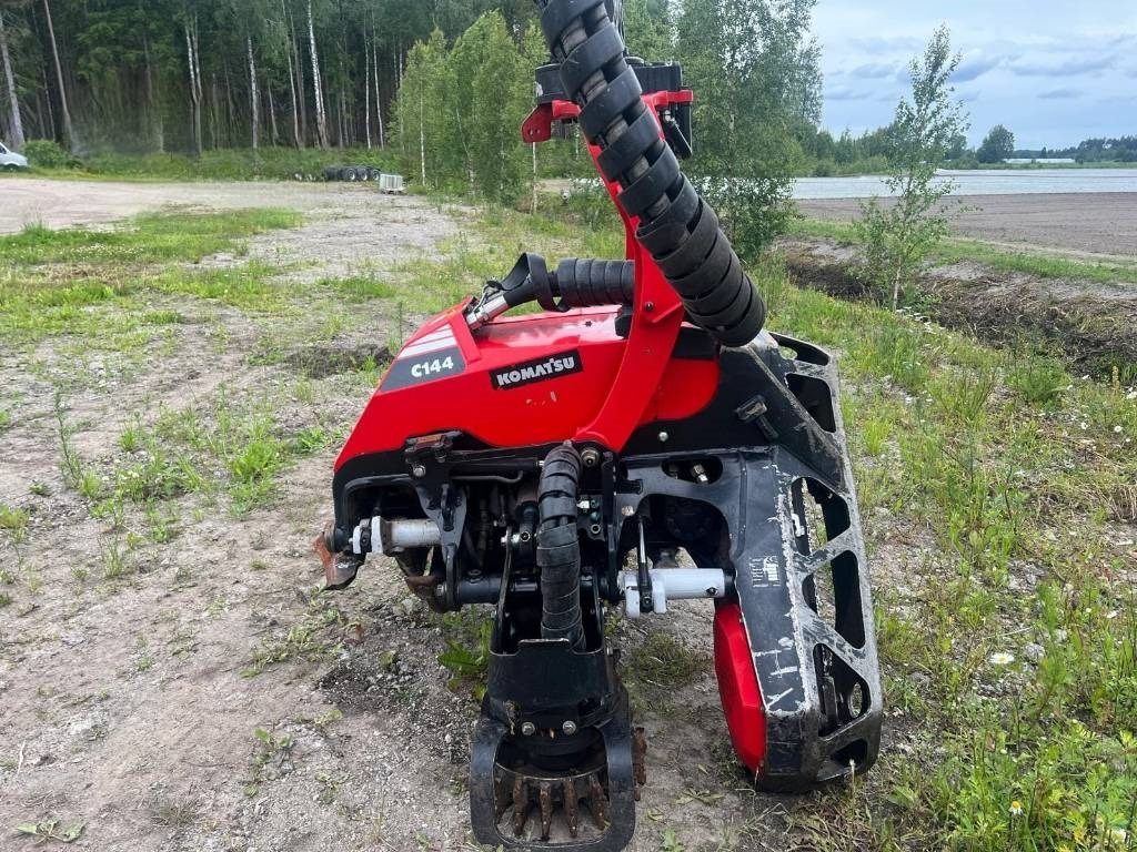 Zakup Komatsu 951 XC Komatsu 951 XC: slika Zakup Komatsu 951 XC Komatsu 951 XC Zakup Komatsu 951 XC Komatsu 951 XC: slika Zakup Komatsu 951 XC Komatsu 951 XC