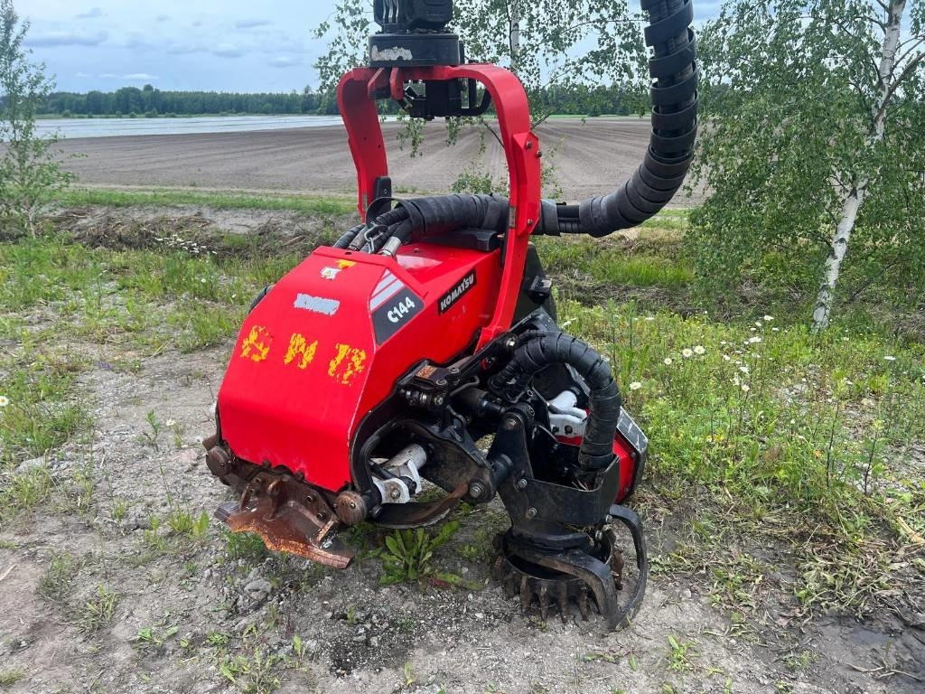 Zakup Komatsu 951 XC Komatsu 951 XC: slika Zakup Komatsu 951 XC Komatsu 951 XC Zakup Komatsu 951 XC Komatsu 951 XC: slika Zakup Komatsu 951 XC Komatsu 951 XC